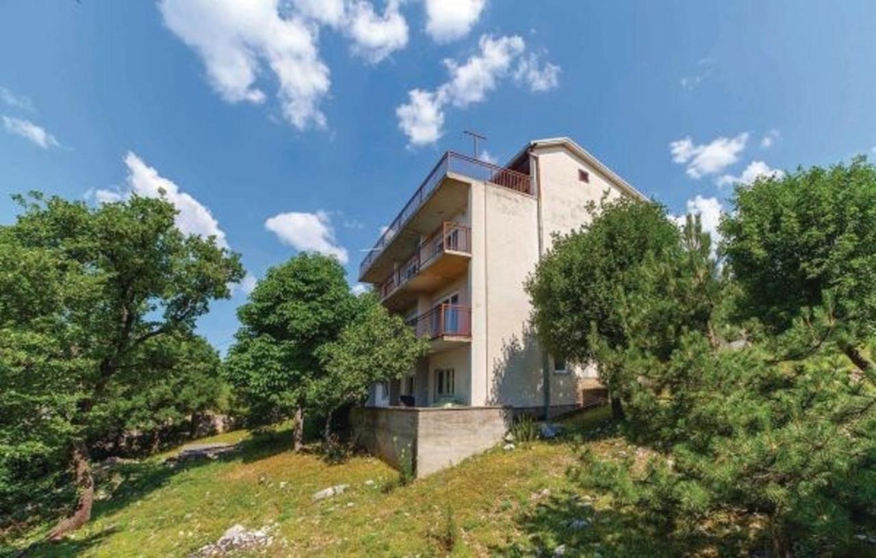 Big White Apartment Novi Vinodolski Ngoại thất bức ảnh